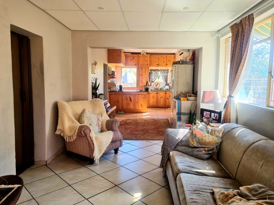 3 Bedroom Property for Sale in Heuwelsig Northern Cape